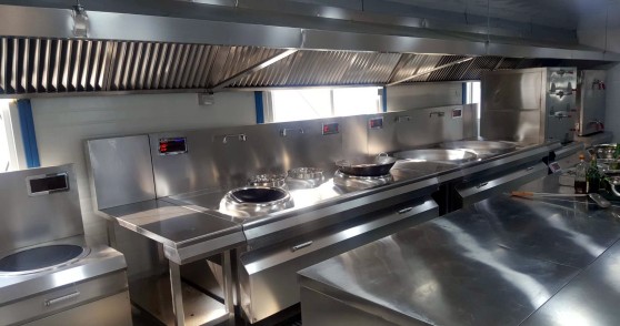 成都奥科厨具厂主营成都商用厨房设备,四川食堂厨房设备,成都酒店厨房设备,商用电磁灶及不锈钢制品。